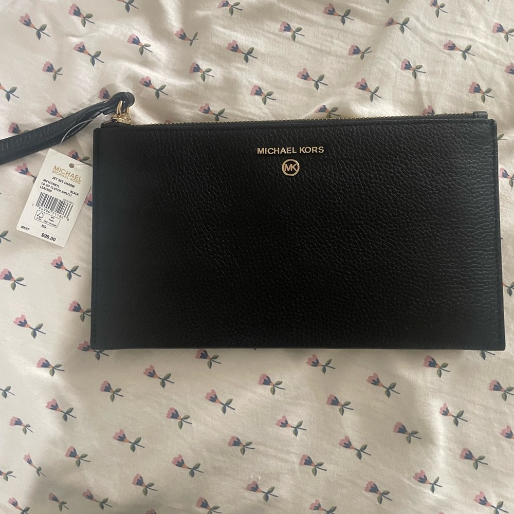 Michael Kors Wristlet - Picture 1 of 2
